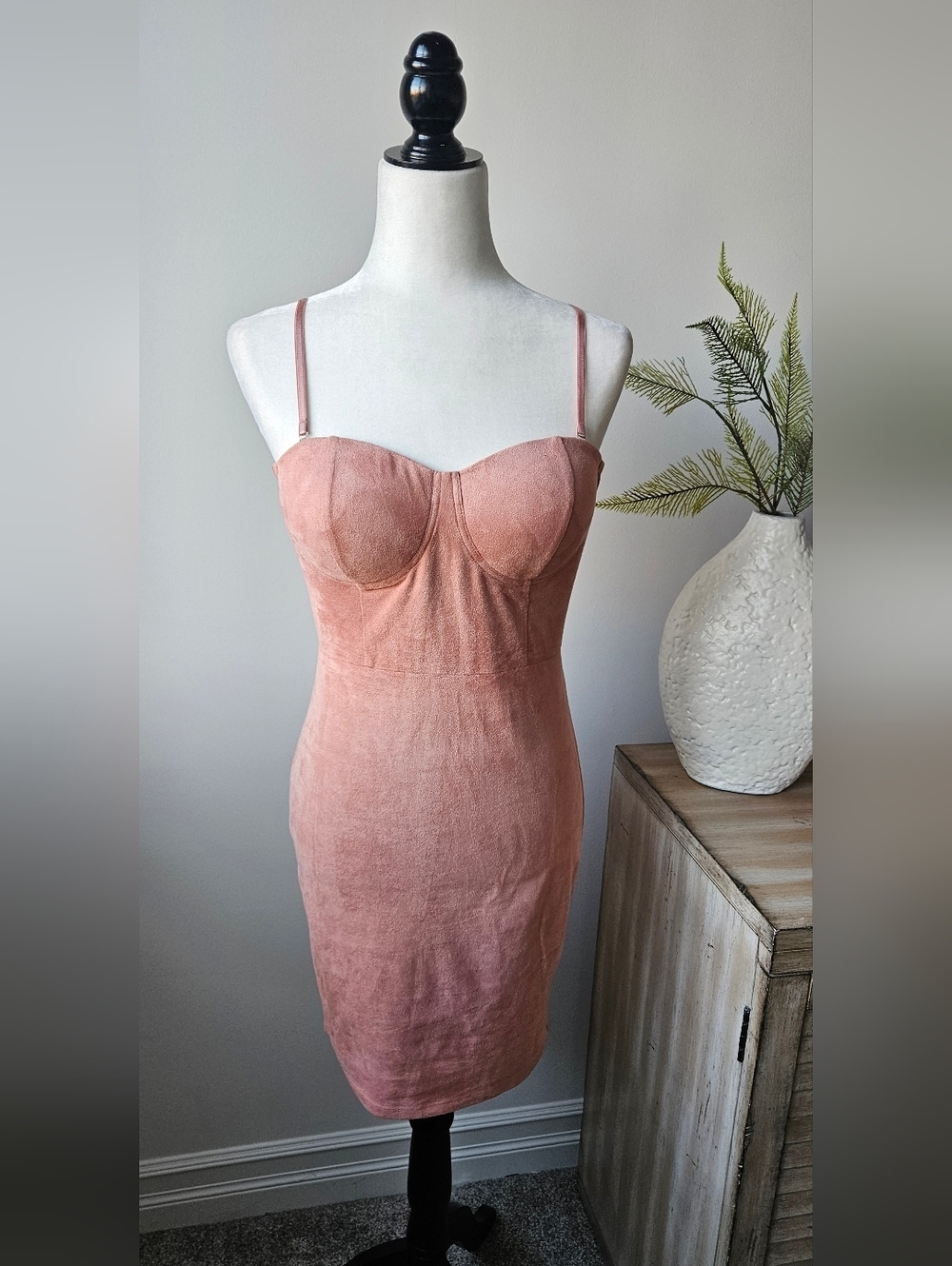 Guess Blush Pink Mini Dress with Sweetheart Neckline - Picture 6 of 7